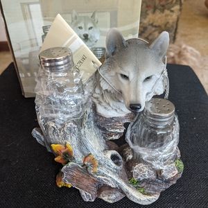 Wolf salt and pepper set